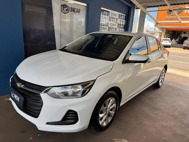 Carro Chevrolet Onix Plus 2021 1.0 LT (Flex)