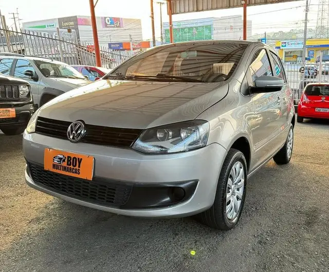 Carro Volkswagen Fox 2014 1.0 TEC (Flex) 2p