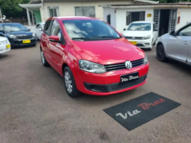 Carro Volkswagen Fox 2014 1.0 TEC (Flex) 2p