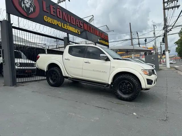 Carro Mitsubishi L200 Triton Sport 2011 L 200 Triton HPE 4x4 3.5 V6 (flex) (cab. dupla) (aut)