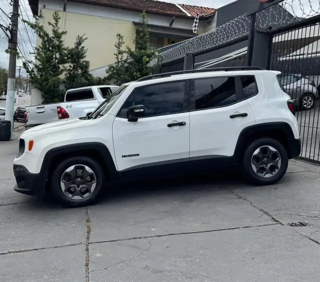 Carro Jeep Renegade 2017 Sport 1.8 4x2 (Aut) (Flex)