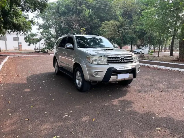 Carro Toyota Hilux SW4 2011 SRV 4x4 3.0 Turbo