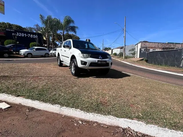 Carro Mitsubishi L200 Triton Sport 2015 3.2 Di-D 4x4 GLX