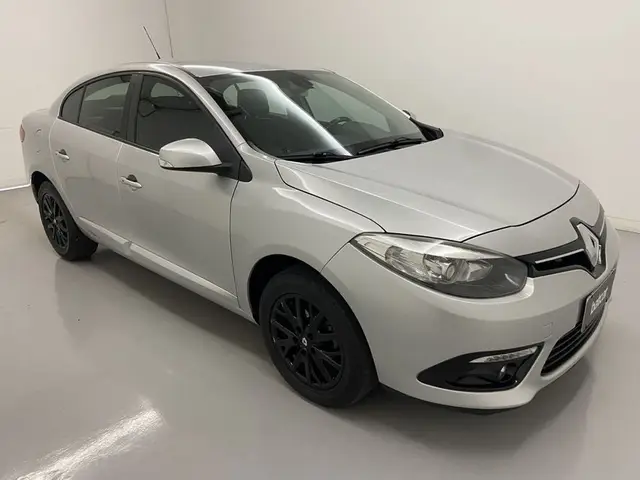Carro Renault Fluence 2015 2.0 16V Dynamique (Flex)