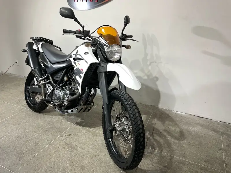 Yamaha R