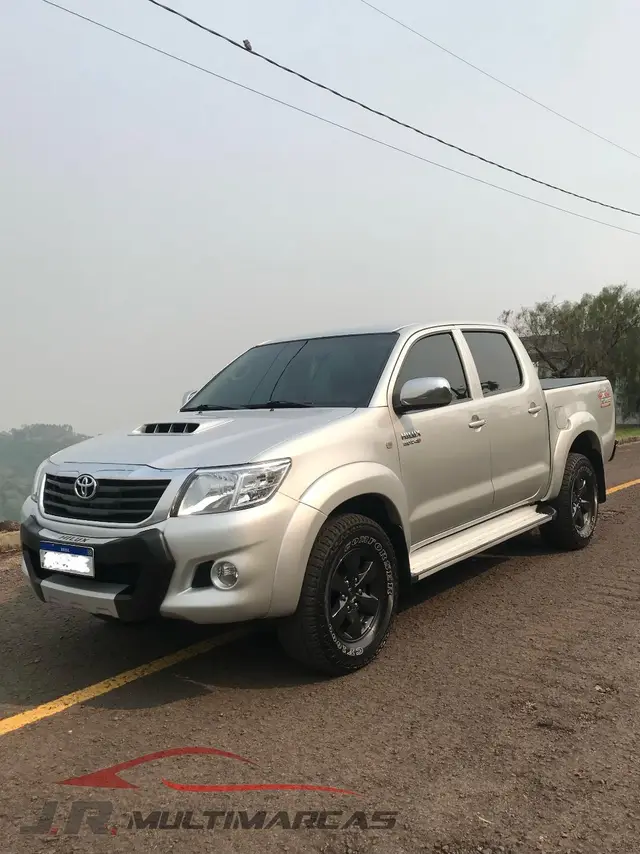 Carro Toyota Hilux Cabine Dupla 2014 Hilux 3.0 TDI 4x4 CD SR (Aut)