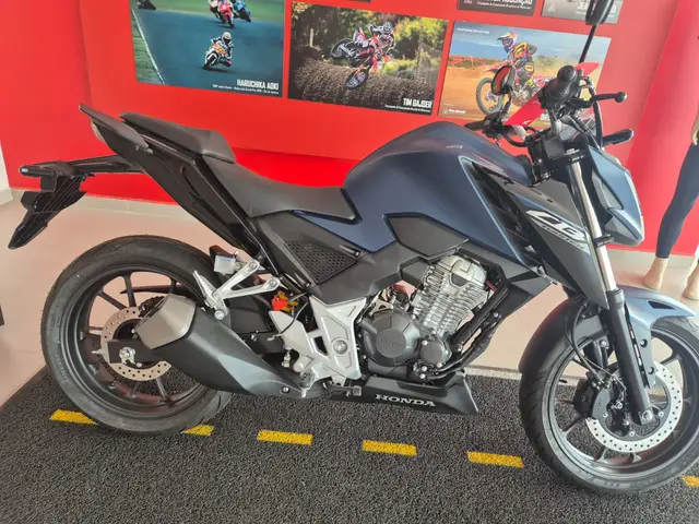 Carro Honda CB 300F Twister 2025 (ABS)