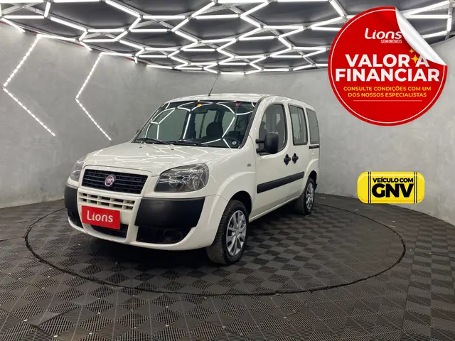 Carro Fiat Doblò 2020 Essence 1.8 16V (Flex)