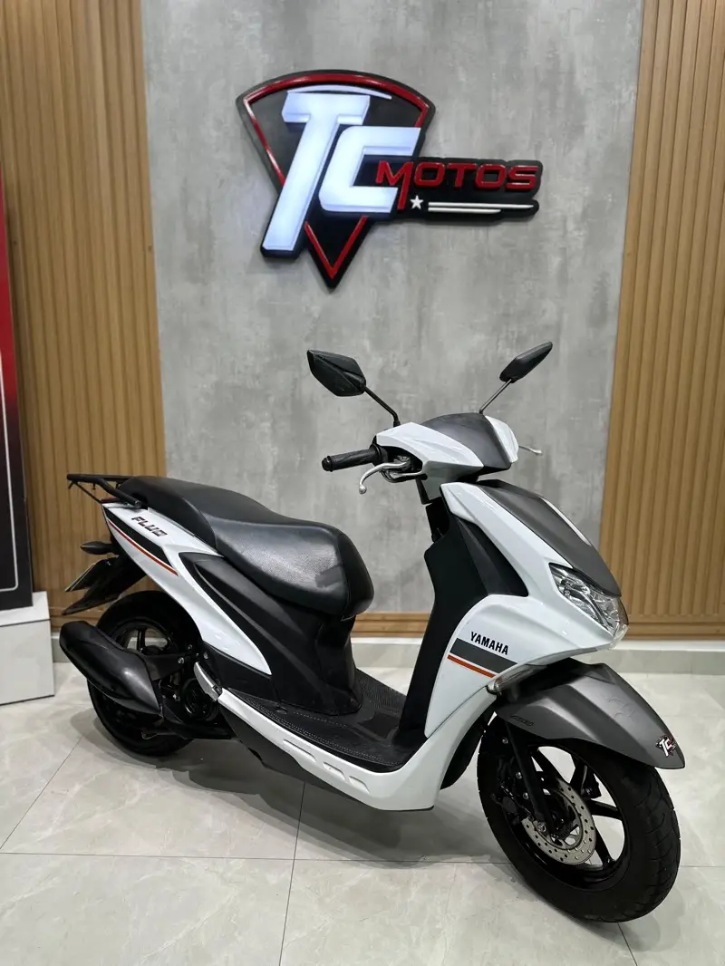 Yamaha Fluo ABS
