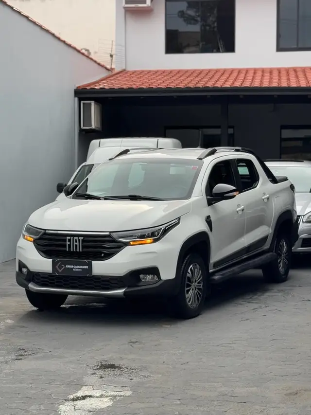 Carro Fiat Strada 2023 Ranch 1.3 Flex 8V CD Aut.