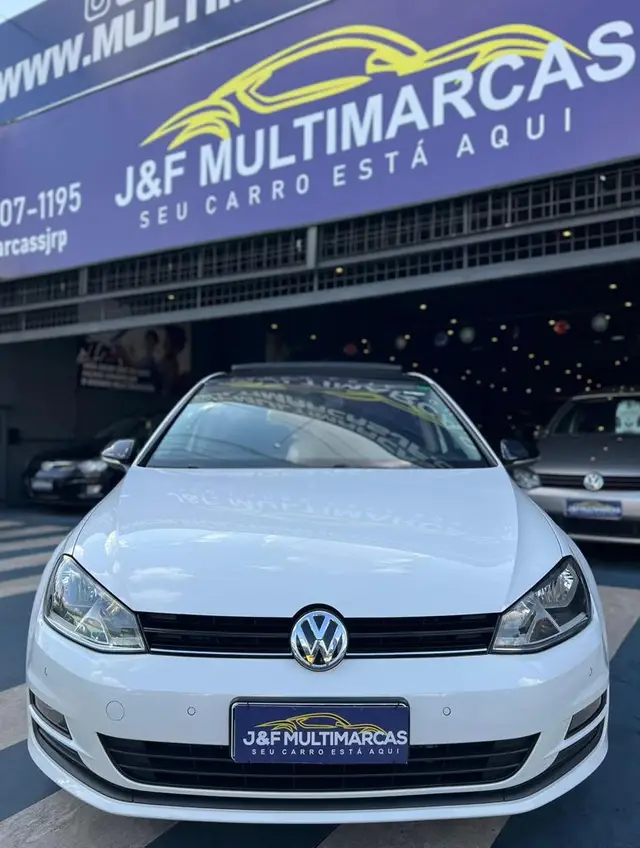 Carro Volkswagen Golf 2015 Comfortline 1.4 TSi
