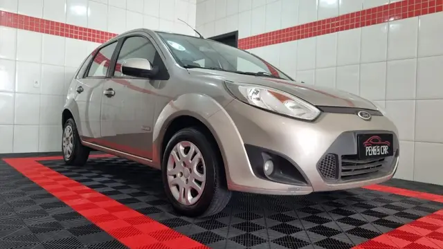 Carro Ford Fiesta Hatch 2011 1.6 (Flex)