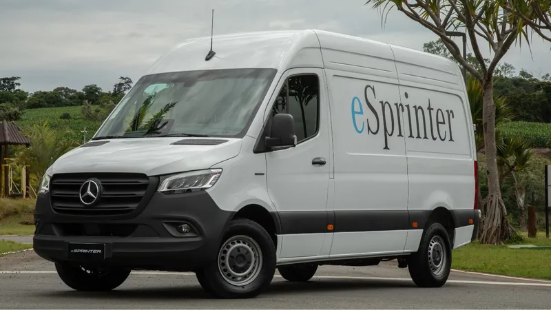 Mercedes-Benz Sprinter elétrica estreia no Brasil mais barata que Ford e-Transit