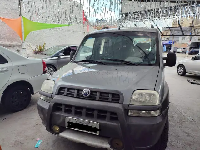 Carro Fiat Doblò 2007 Adventure 1.8 8V (Flex)