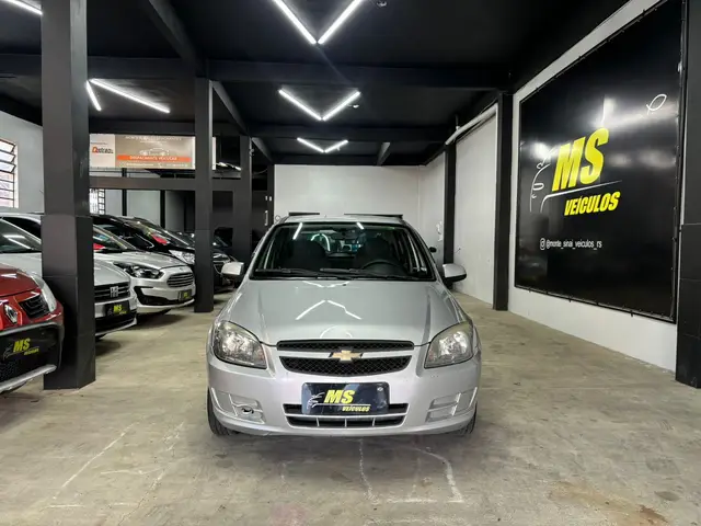 Carro Chevrolet Celta 2013 LT 1.0 (Flex)