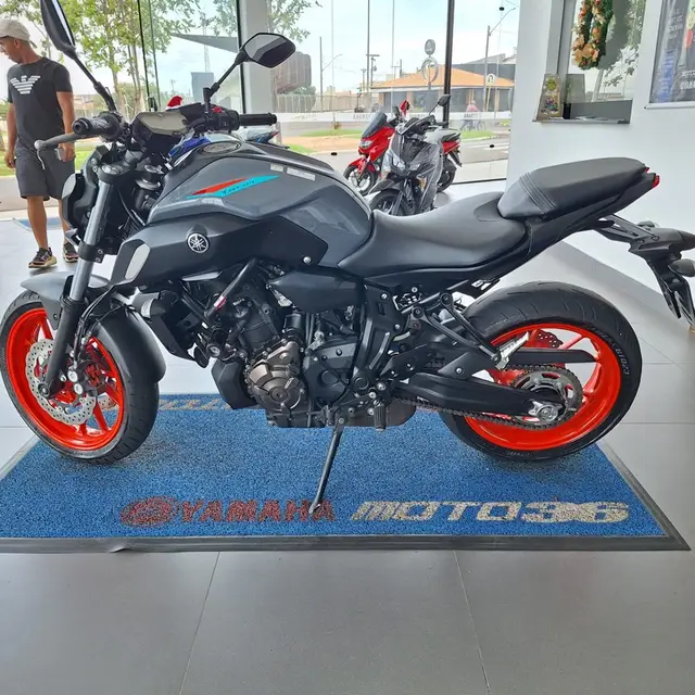 Carro Yamaha MT-07 2023 ABS