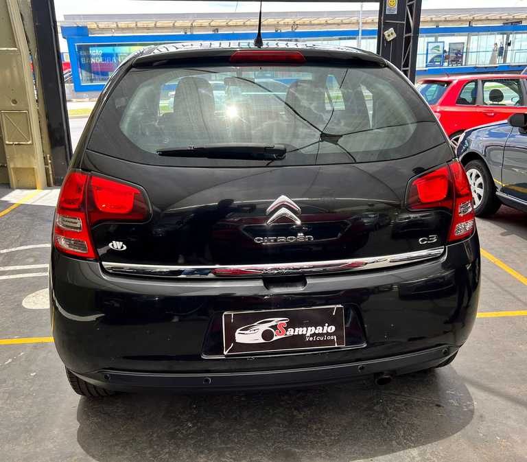 alt=