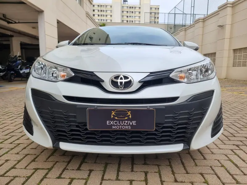 Toyota Yaris 1.5 XL Plus Connect CVT (Flex)