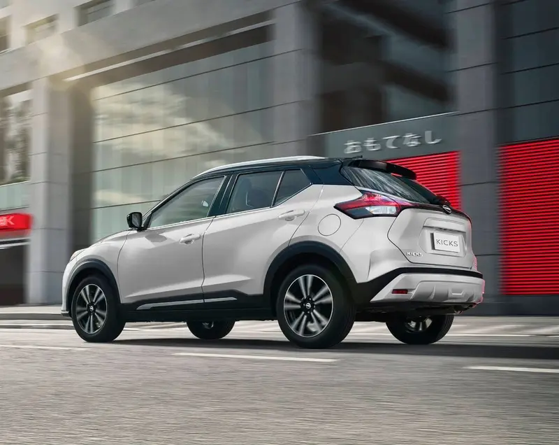 Nissan Exclusive 1.6 CVT (Flex)