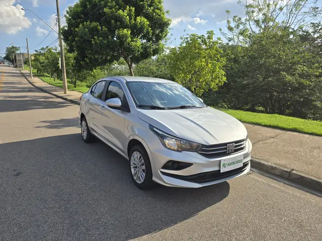 Carro Fiat Cronos 2024 Drive 1.3