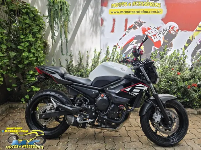 Carro Yamaha XJ6 N 2015 XJ6 N 600