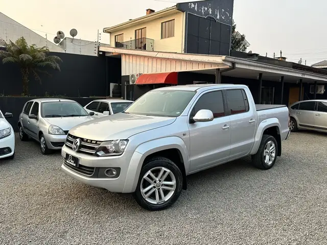 Carro Volkswagen Amarok 2015 2.0 CD 4x4 TDi Highline (Aut)