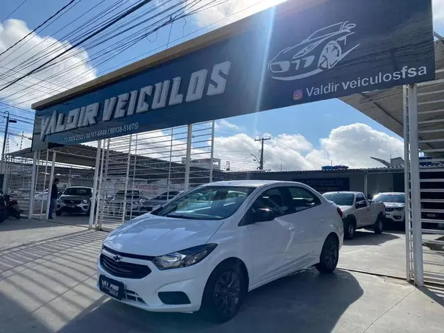 Carro Chevrolet Onix Plus 2021 1.0 LT (Flex)