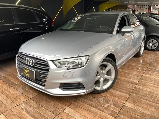 Carro Audi A3 2018 1.4 TFSI Ambiente Tiptronic (Flex)