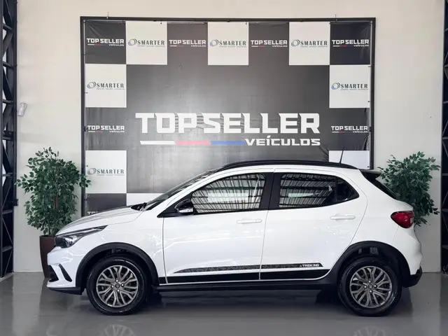 Carro Fiat Argo 2021 Trekking 1.3 (Flex)