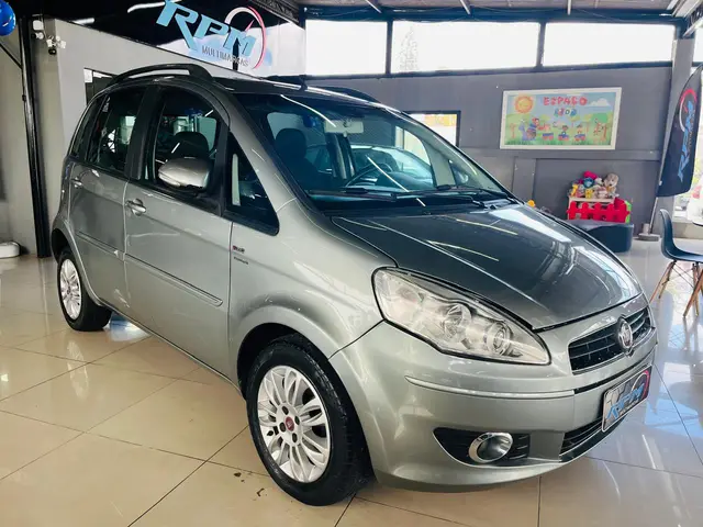 Carro Fiat Idea 2011 Essence 1.6 16V E.TorQ Dualogic (Flex)
