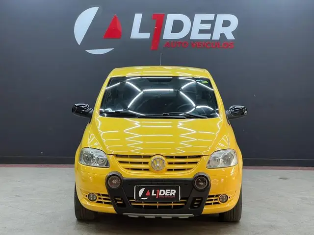 Carro Volkswagen Fox 2009 Route 1.0 8V (Flex)