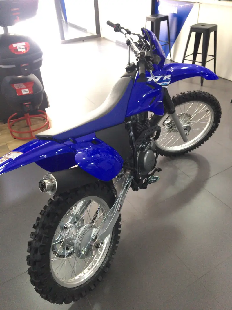 Yamaha TT-R 230 223 cc