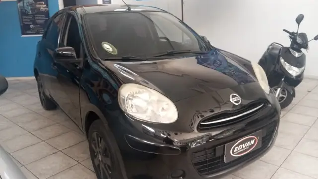 Carro Nissan March 2013 1.0 16V S (Flex)