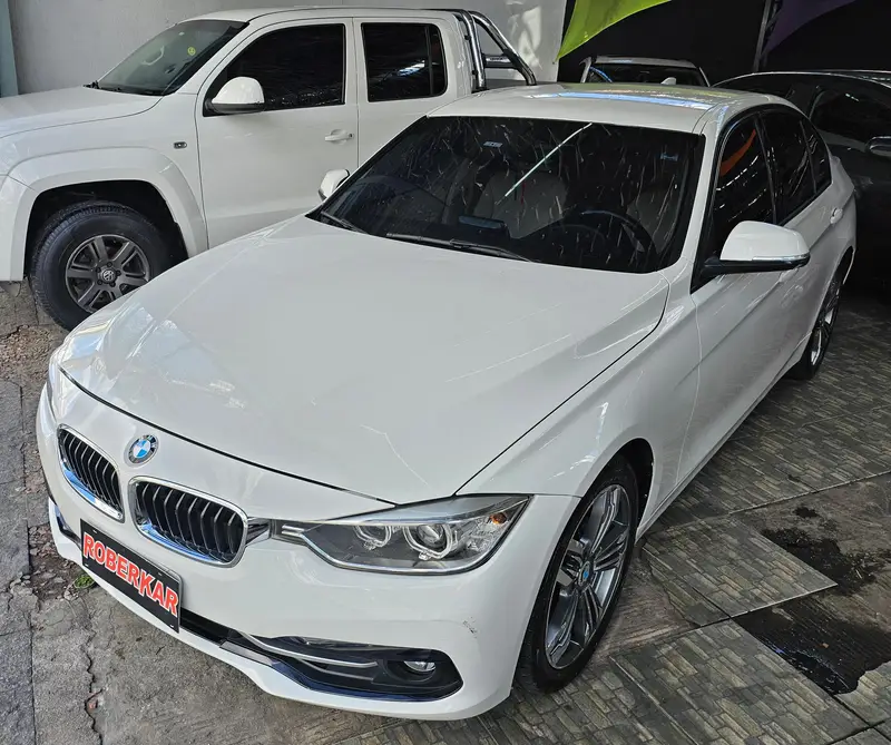 BMW 320i M Sport ActiveFlex