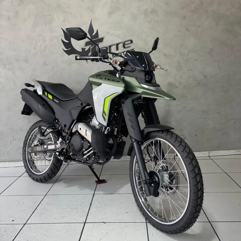 Yamaha XTZ 250 Lander Connected