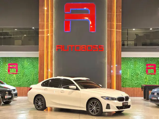 Carro BMW 320i 2023 Sport GP 2.0 Turbo (Aut.)