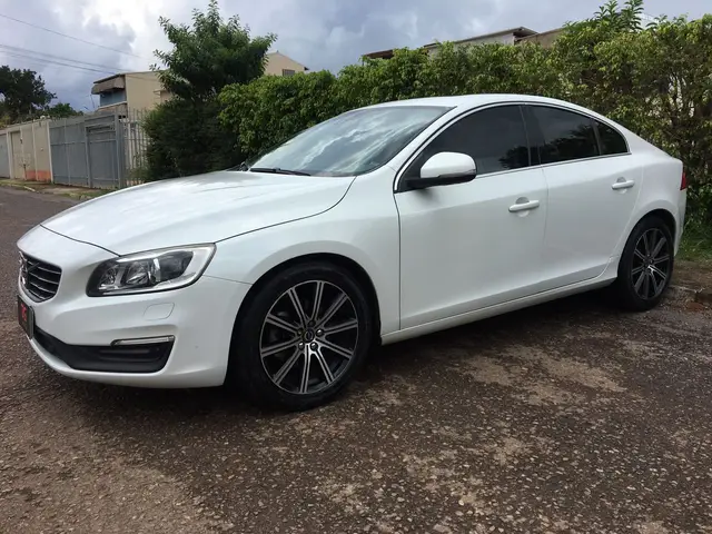 Carro Volvo S60 2016 T5 MOMENTUM 2.0