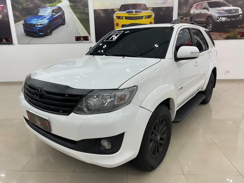 Toyota Hilux SW4 2.7 4x2 SR (Flex)