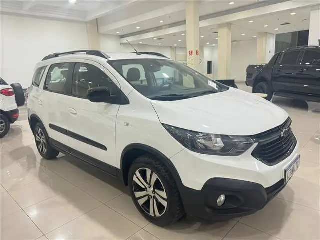 Carro Chevrolet Spin 2023 Activ 1.8 (Aut.)