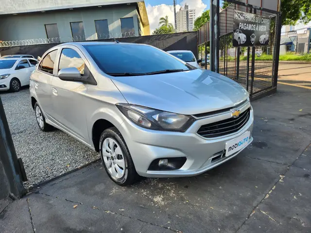 Carro Chevrolet Onix 2019 1.0 LT SPE/4