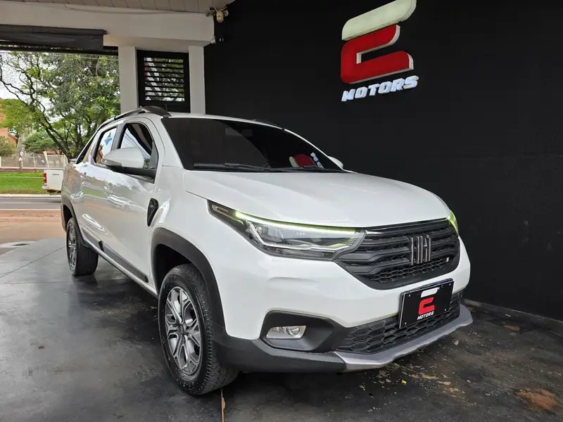 Fiat Strada Volcano 1.3 CD (Flex)
