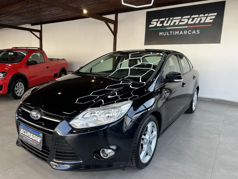 Ford Focus Sedan SE 2.0 16V PowerShift (Aut)