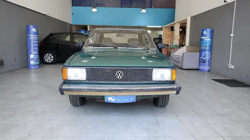 Volkswagen Passat LS 1.6