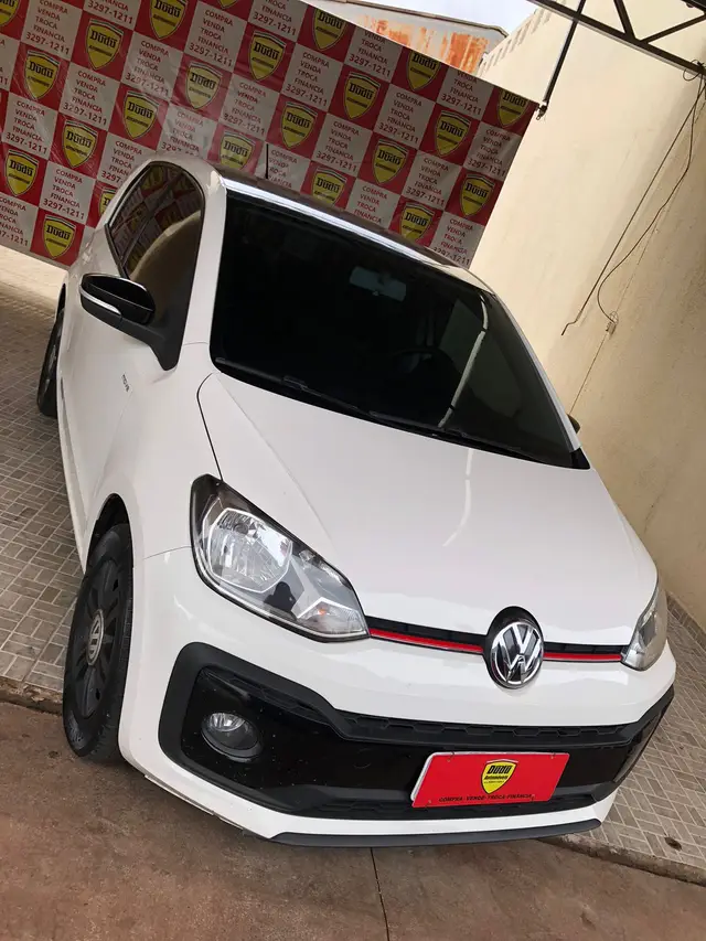 Carro Volkswagen Up! 2018 1.0 12v E-Flex move up!