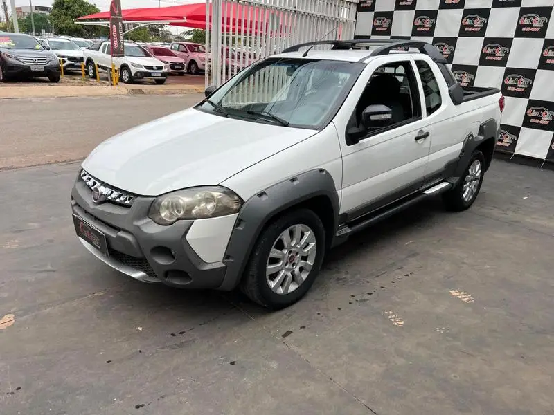 Fiat Strada Adventure Ext. 1.8  Dual. Flex CD