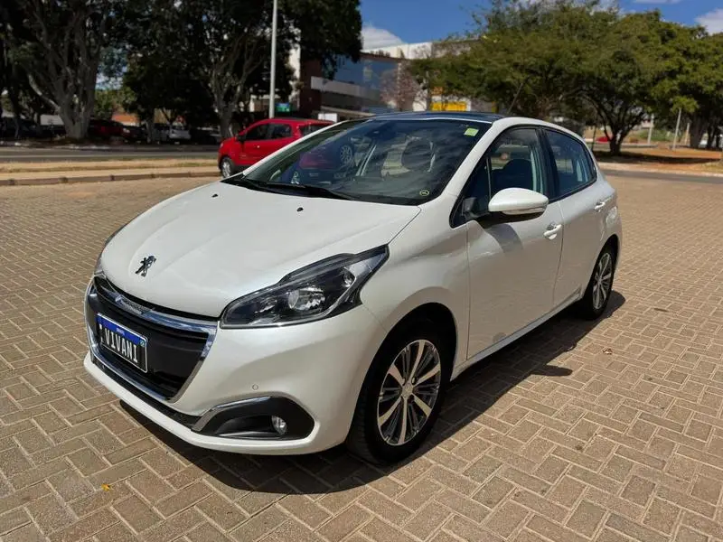 Peugeot 208 Griffe 1.6 16V (Flex) (Aut)