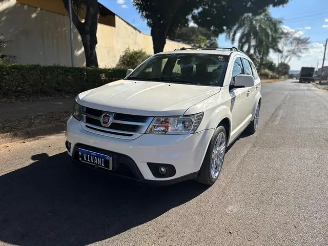 Carro Fiat Freemont 2012 2.4 16V Precision (Aut)