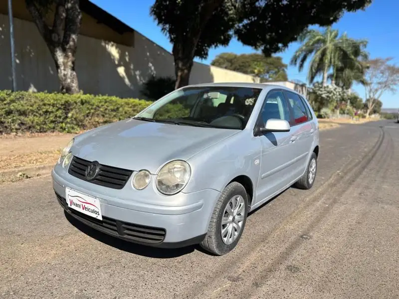 Volkswagen Polo Hatch. Série Ouro 1.6 8V (Flex)