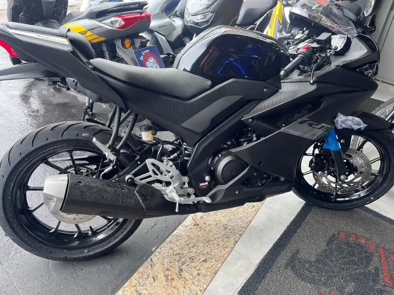 Yamaha YZF R15 ABS