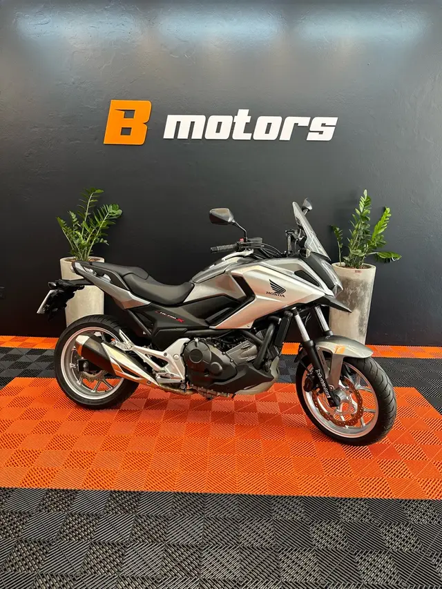 Carro Honda NC 750X 2017 ABS